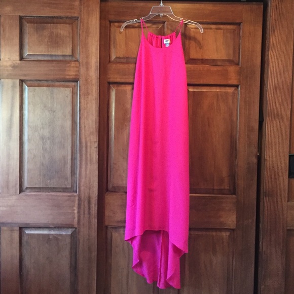 Hot pink high to low flowy dress - Picture 1 of 3