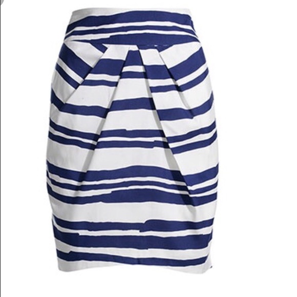 Reiss Angular Tulip Skirt with pockets, Sz 4 - Picture 2 of 3