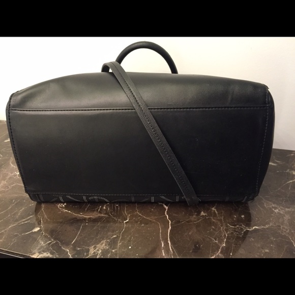 Handbag - Picture 3 of 4