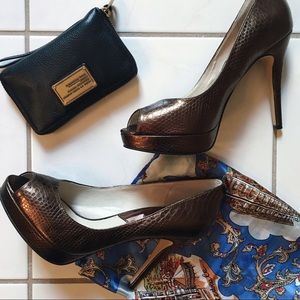 Michael Kors Size 7.5 Leather "York" Platform