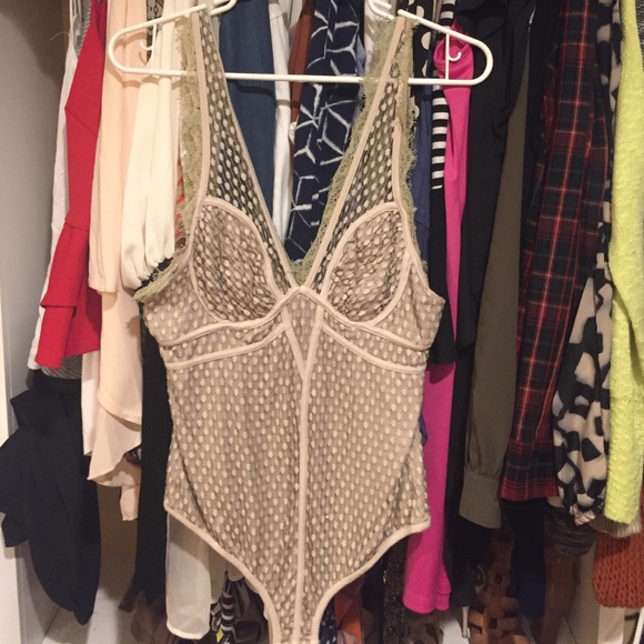 V neck lacy bodysuit