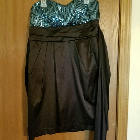 Elegant cocktail party dress - Picture 1 of 1