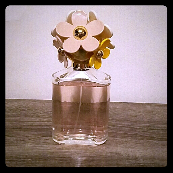 Marc Jacobs Other - MARC JACOBS Daisy Eau So Fresh 125ml