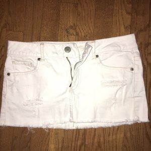 American Eagle White mini skirt