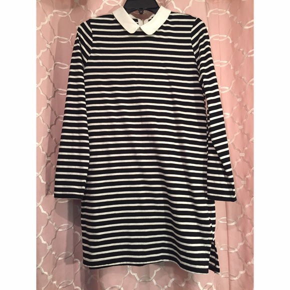 Black and white dress with collar