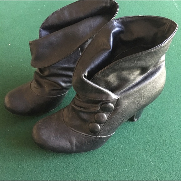 Madden Girl Boots
