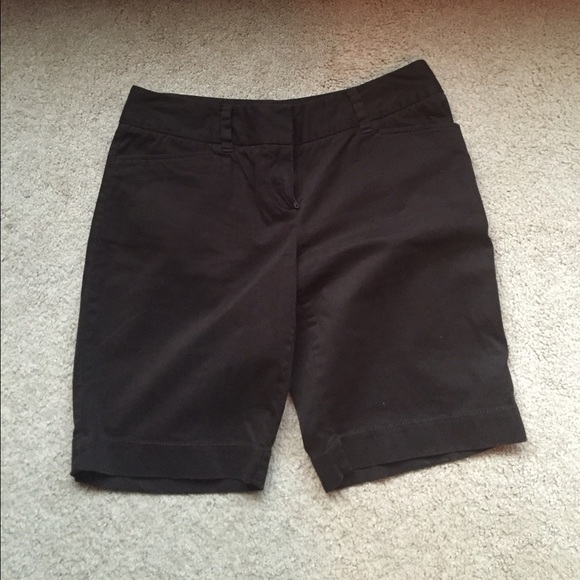 🌸The Limited🌸Drew Fit Shorts - Picture 2 of 3