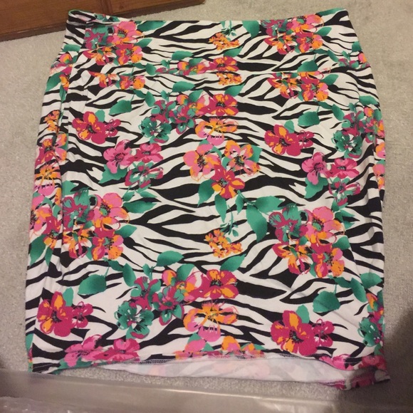 Plus size floral skirt