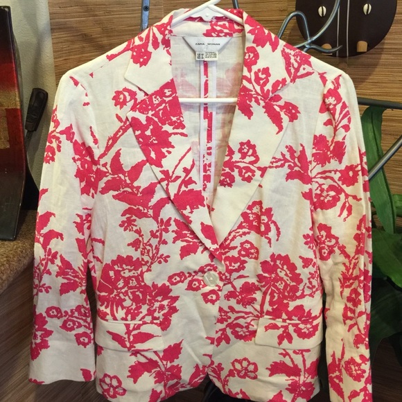 Beautiful Zara blazer!