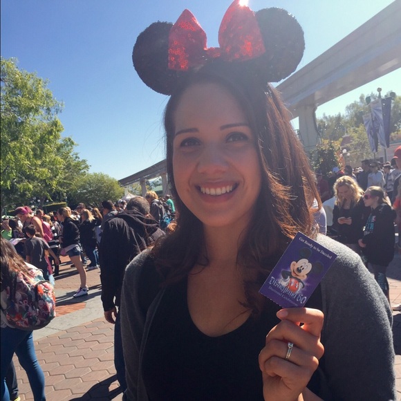 Meet the Posher Other - Meet your Posher, Sabrina