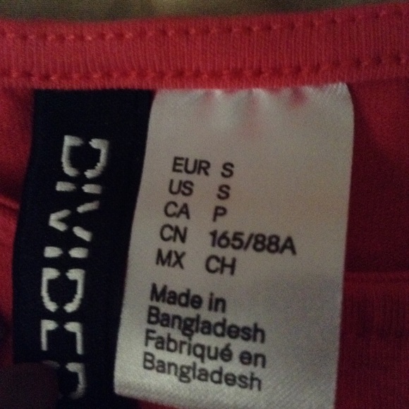 🔥5$ SALE🔥divided coral crop top - Picture 3 of 3