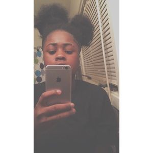 Meet your Posher, Jonise