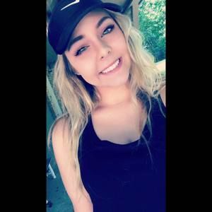 Meet your Posher, Nikki