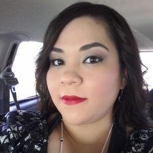 Meet your Posher, Monica