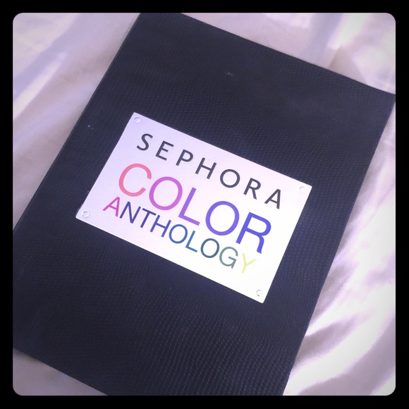 SOLD on another site. Sephora Color Anthology - Picture 1 of 3