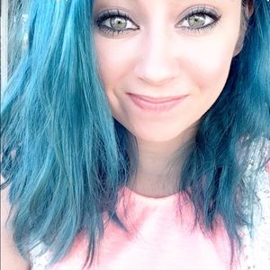 Meet your Posher, Nicole