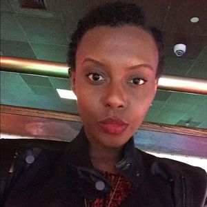 Meet your Posher, Felicia