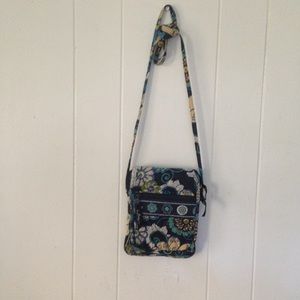 Awesome Vera Bradley Purse.
