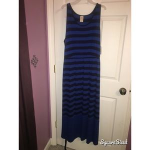 Black and blue maxi dress