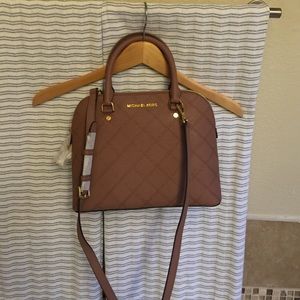Michael kors hand bag