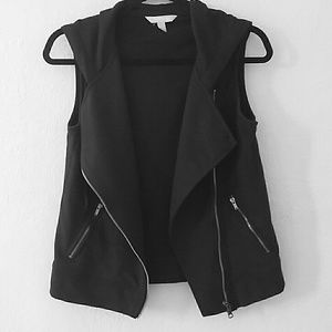 Banana Republic Black knit vest