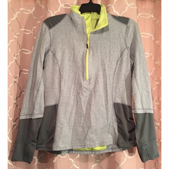 Gray and yellow fitness jacket