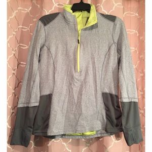 Gray and yellow fitness jacket
