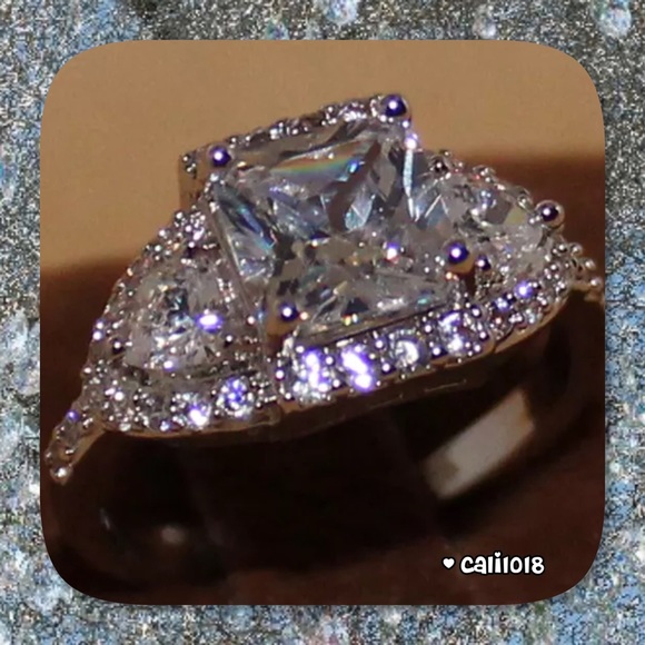 JUST IN🆕White Topaz 925 Silver Ring - Picture 2 of 4