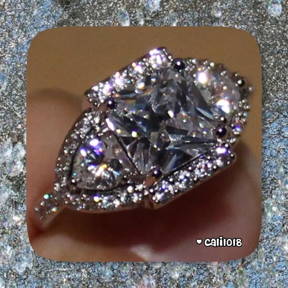 JUST IN🆕White Topaz 925 Silver Ring - Picture 3 of 4