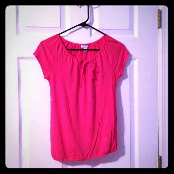 ✨✨ SOLD!!! ✨✨ OLD NAVY hotpink flowy shirt