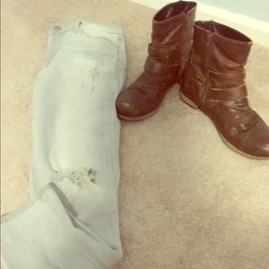 Carlos Santa booties