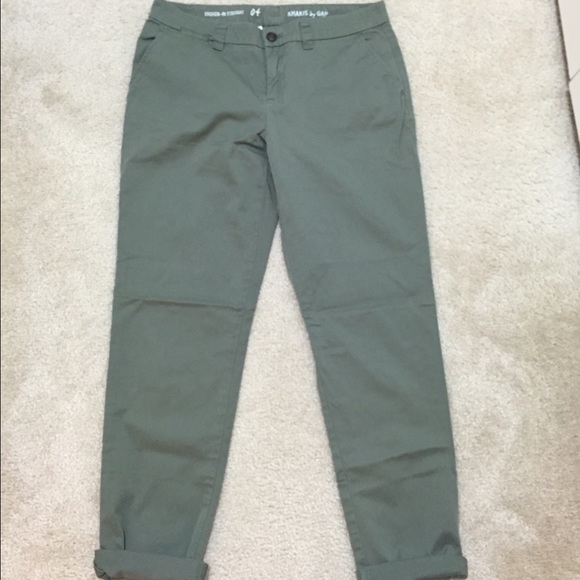 gap boyfriend chinos