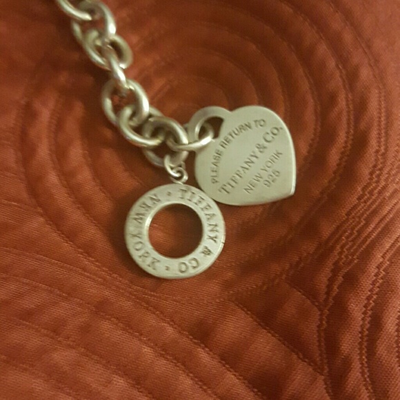 Authentic Tiffany & Co. necklace - Picture 3 of 4