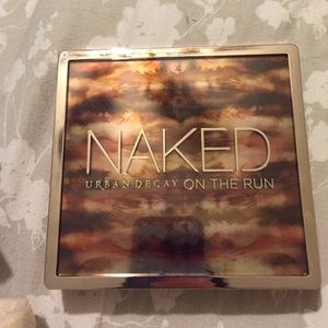 Urban Decay Naked on the run (everything included)