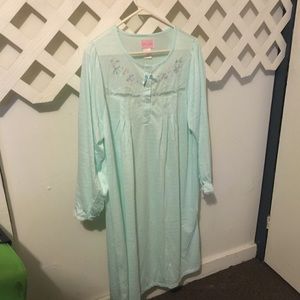 Nightgown