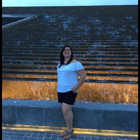 Meet your Posher, Jade