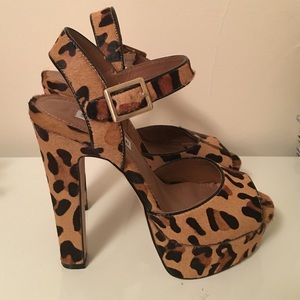 Steve Madden Dynemite leopard pony hair heels sz 8