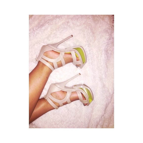 Paper Fox high heels