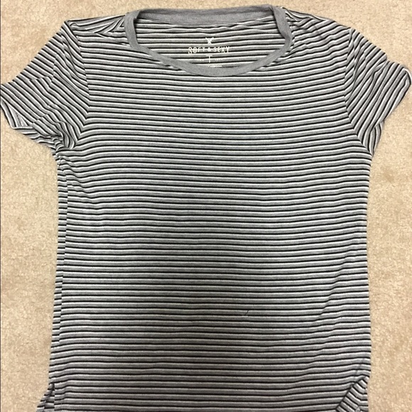 Soft and sexy American eagle stripped shirt