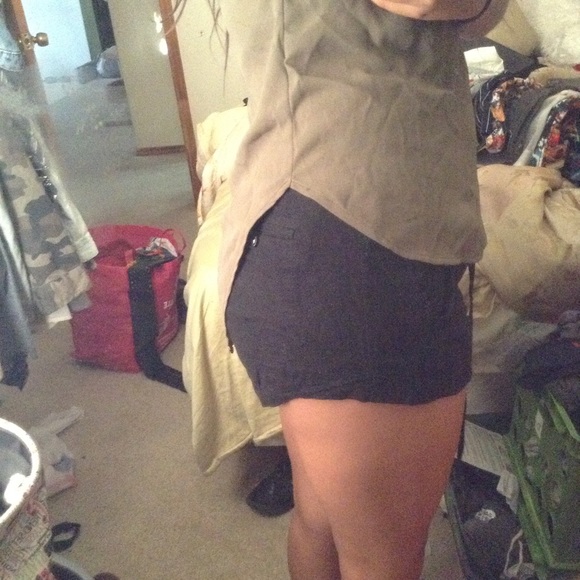 🔥5$ SALE🔥olive green blouse - Picture 3 of 3
