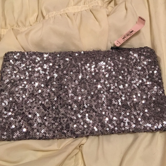 NWT Victoria's Secret Crystal and Sequin Clutch - Picture 2 of 2