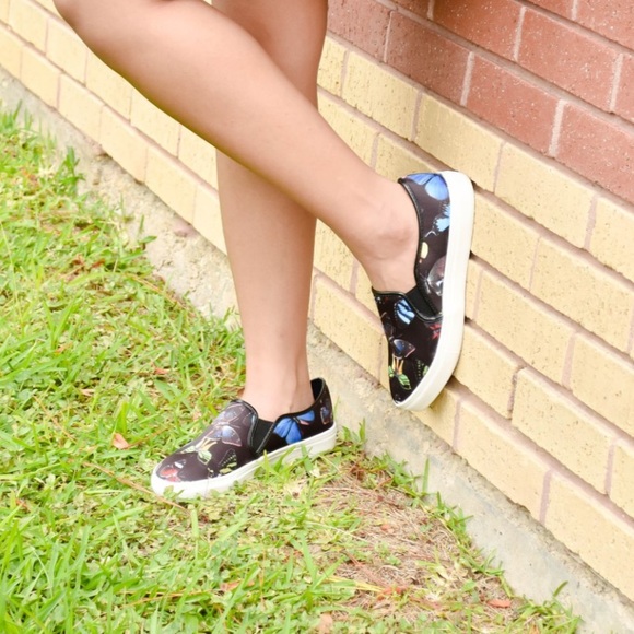BUTTERFLY PRINTED SNEAKERS - Picture 2 of 2