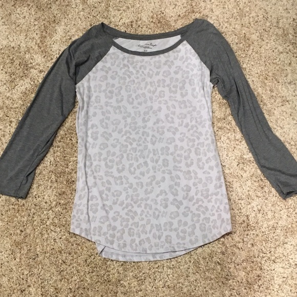 ⛔️SOLD⛔️Cute cheetah print top