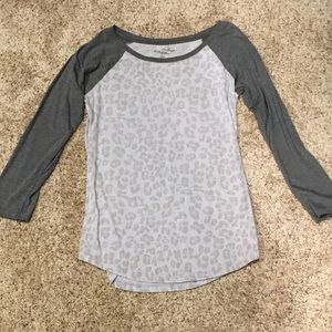⛔️SOLD⛔️Cute cheetah print top