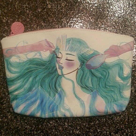 Ipsy Glam Bag Make-up Case
