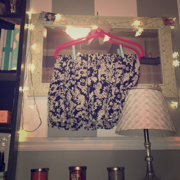 Aero floral skater skirt - Picture 1 of 1