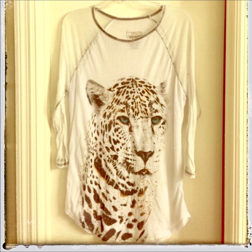 🐆Freeze Snow Leopard Tee