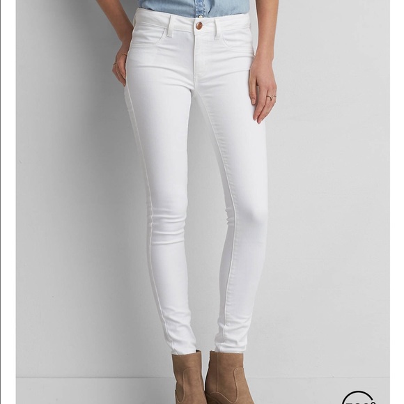 white American eagle pants