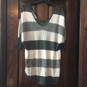 Sparkly Gray 3/4 Sleeve Top