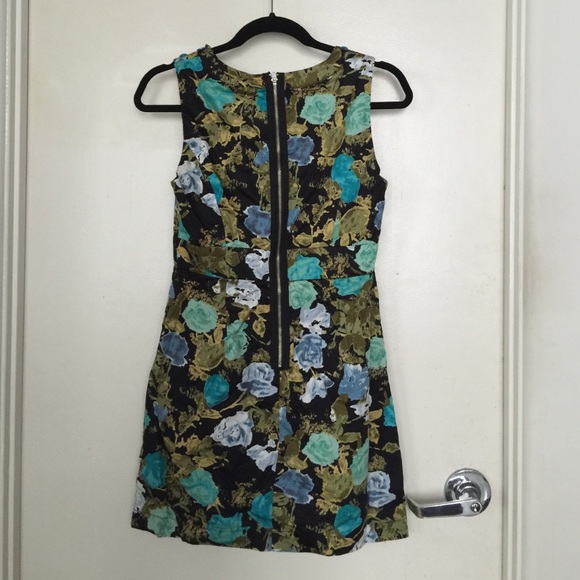 Floral Forever 21 dress - Picture 4 of 4